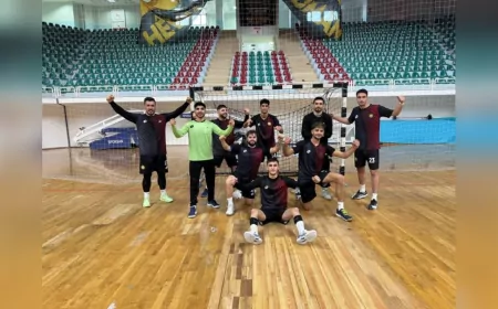 Diyarbakır Büyükşehir Belediyesi Hentbol Takımı, 9’uncu galibiyetini alarak 2. Lig G Grubu’nda namağlup liderliğini sürdürüyor.