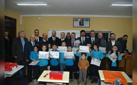 BAŞKAN GENÇ, KARNE HEYECANINA ORTAK OLDU