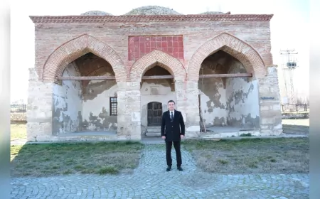TARİHİ ANADOLU SELÇUKLU CAMİİ YENİLENİYOR