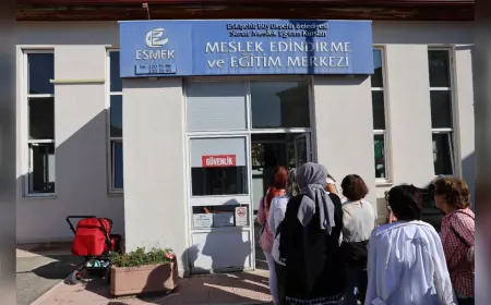 ESMEK KURSLARI YENİ DÖNEM  KAYITLARI BAŞLADI