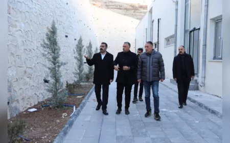 Başkan Hatun, Zerzevan’daki Ziyaretçi Karşılama Merkezinde incelemelerde bulundu