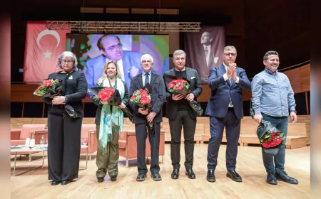 İzmir, Uğur Mumcu’yu Katledilişinin 32’nci Yılında Andı