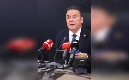 Başkan Böcek, Konaklama Tesisleri İle İlgili Yetki Karmaşasına Açıklık Getirdi