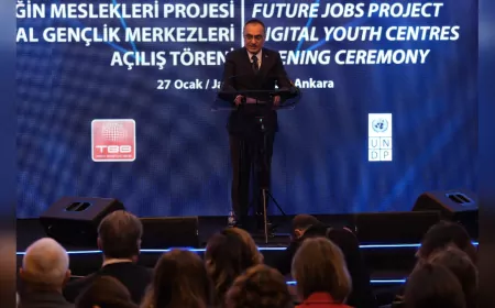 Eskişehir'de Dijital Gençlik Merkezi Açılışı Gerçekleşti