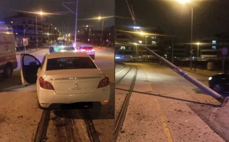Eskişehir'de tramvay seferlerini aksatan kaza; Kataner direği devrildi!