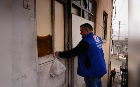 Düzce Belediyesi’nin Şefkat Eli İhtiyaç Sahiplerinin Yanında: 365 Gün Sıcak Yemek Hizmeti