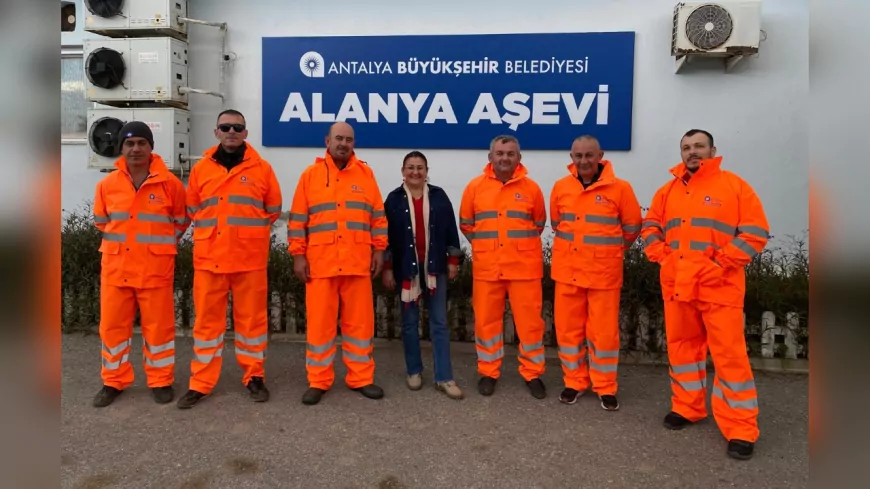 Alanya Aşevi ihtiyaç sahiplerini yalnız bırakmadı   2 bin 352 kişiye 169 bin 375 porsiyon sıcak yemek ulaştırıldı