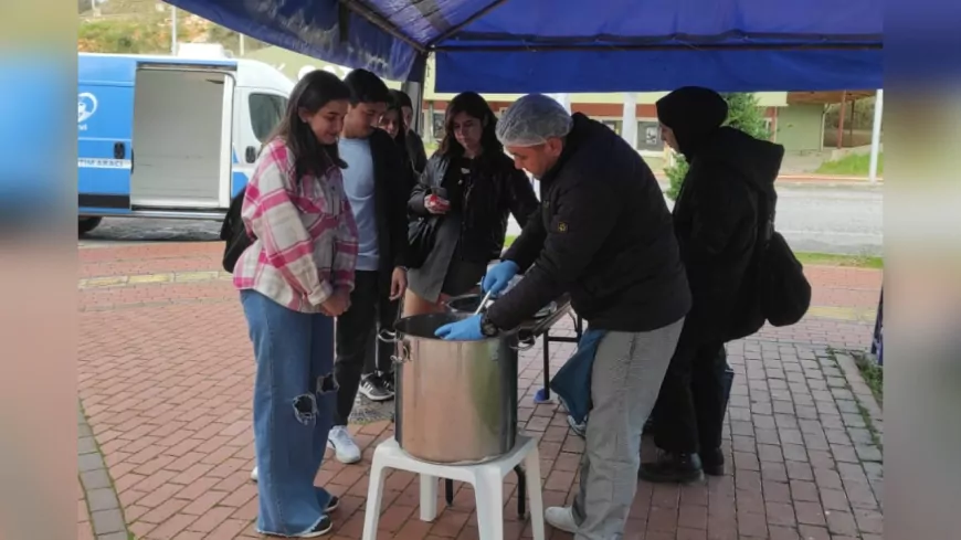 Alanya Aşevi ihtiyaç sahiplerini yalnız bırakmadı   2 bin 352 kişiye 169 bin 375 porsiyon sıcak yemek ulaştırıldı