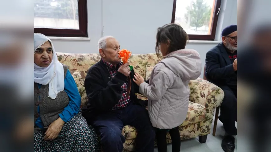 MİNİK KALPLER, ÇINARLARIN GÖLGESİNDE BELKA KREŞİ ÖĞRENCİLERİNDEN ANLAMLI ZİYARET ALZHEIMER MERKEZİ MİNİKLERİ AĞIRLADI
