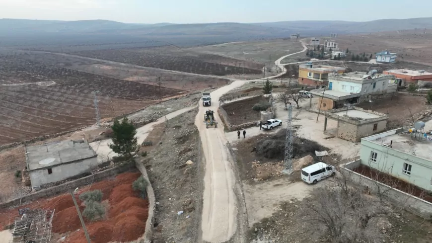 BÜYÜKŞEHİR’DEN BOZOVA VE KARAKÖPRÜ KIRSALINDA YOL ÇALIŞMASI