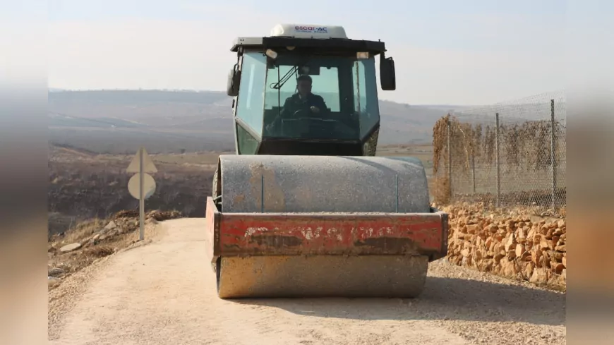 BÜYÜKŞEHİR’DEN BOZOVA VE KARAKÖPRÜ KIRSALINDA YOL ÇALIŞMASI
