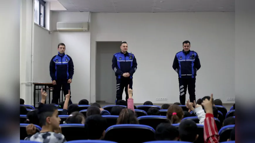 Büyükşehir zabıtasından okullarda trafik eğitimi