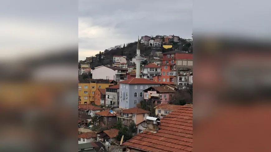İzmit Hacıhızır Mahallesi Bağlar Yolu Camii'nin Dış Cephe ve Minaresi Yenilendi