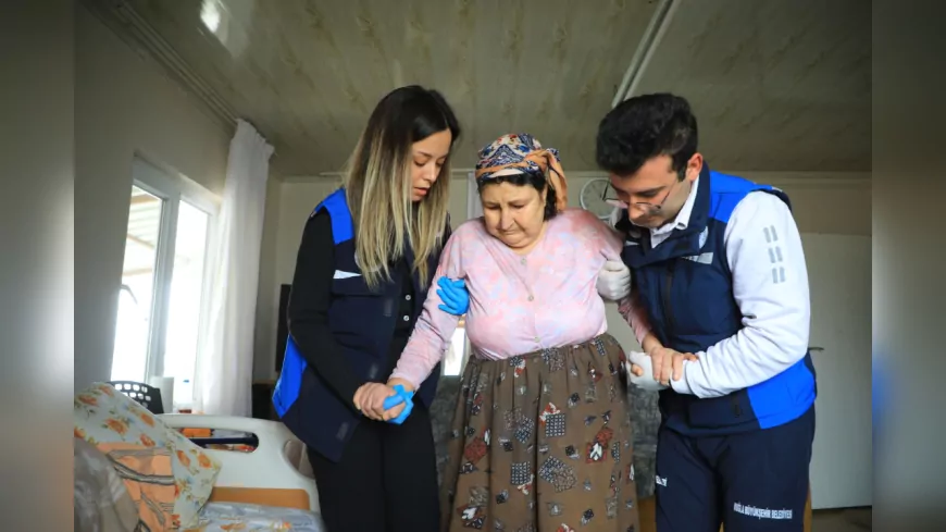 Muğla Büyükşehir Belediyesi Evde Bakım Hizmetleri ile Yatakta Bağımlı Hastalar Yeniden ‘Hissediyor’