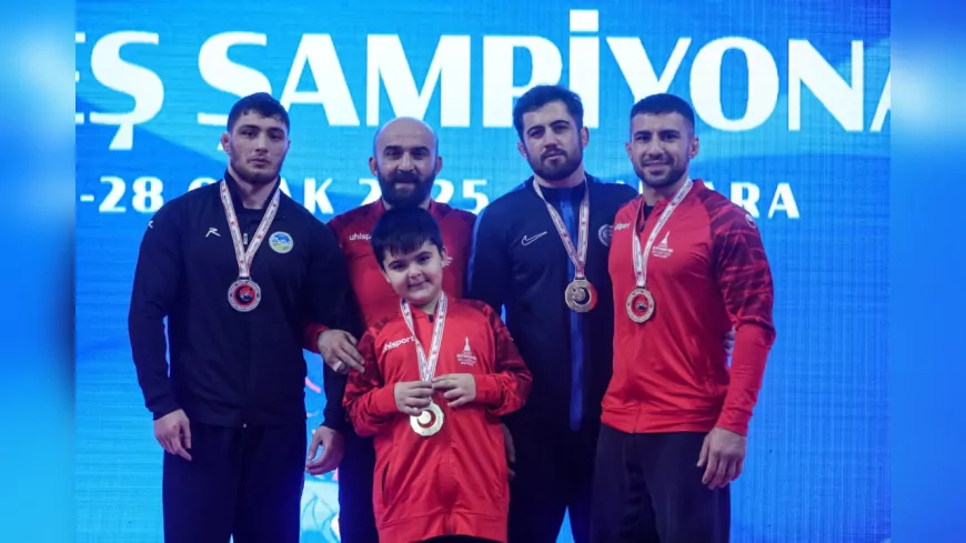 Güreş Takımı Başkentten Madalyalarla Döndü