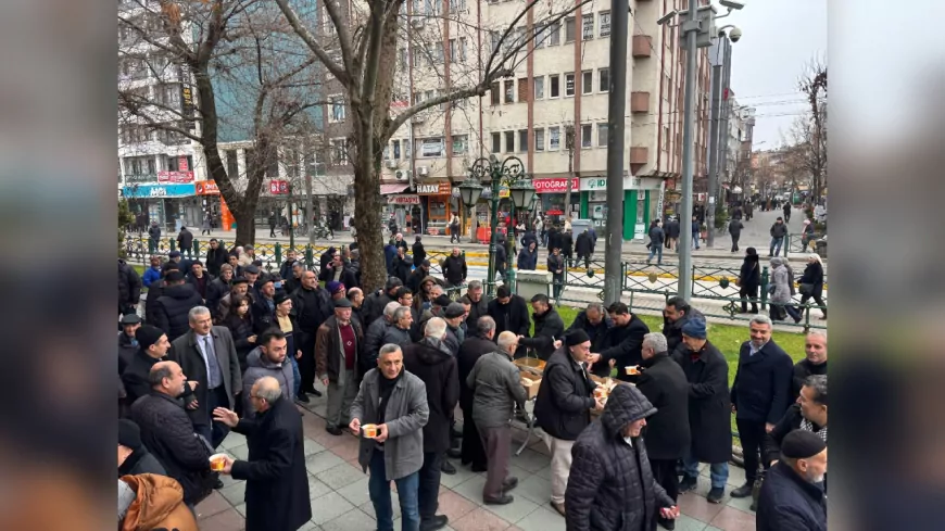 Osmanlı Devleti'nin 726. Kuruluş Yıl Dönümü Tepebaşı'nda Coşku ile Kutlandı
