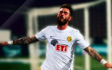 Eskişehirspor'un eski golcüsü Sakaryaspor'a transfer oldu