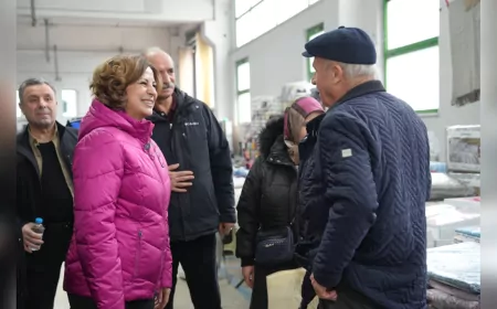 Başkan Ünlüce Çamlıca Pazarında Vatandaşlarla Bir Araya Gelerek Umut Aşıladı