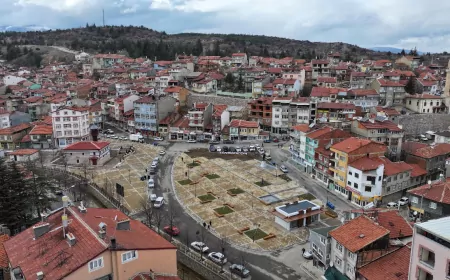 BAŞKAN ALTAY: “DOĞANHİSAR MEYDAN DÜZENLEME ÇALIŞMAMIZ HAYIRLI OLSUN”