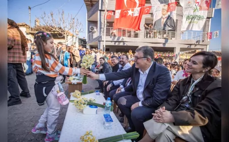 Çiçeğin Başkenti Bayındır, Festivalle Renklendi