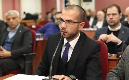 Emre Genç: "Bunu sadece belediyeler yapsın diye de bekleyemeyiz"