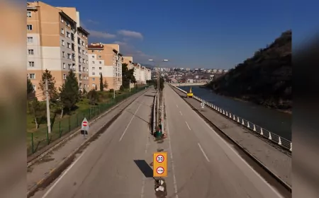 Karabük’te Zonguldak ve Melise Caddelerinde Yenileme Çalışmaları Sürüyor