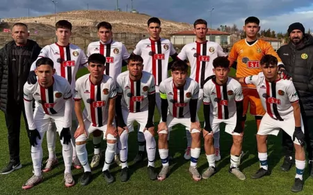 U17 Bölgesel Gelişim Ligi’nde Eskişehirspor fırtınası esiyor