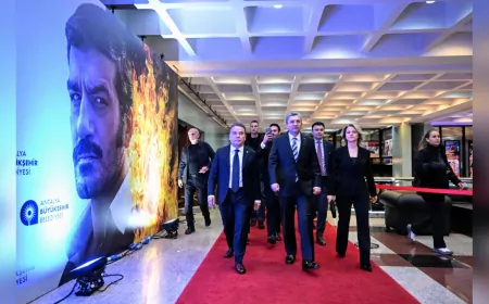 ‘Dayı 2’ Filminin Oyunculu Özel Gösterimi Antalya’da Yapıldı