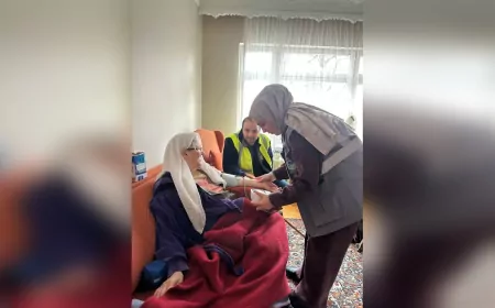 Sakarya Büyükşehir Belediyesi Kapıları Aşındırıp Yürekleri Isıtıyor