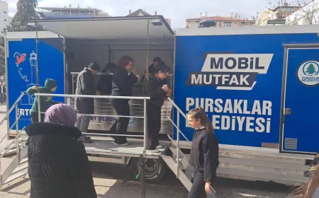 Pursaklar 3. Kitap Günleri'nde Kitapseverlere Sıcacık Çorba İkramı