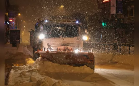 Nevşehir Karla Kaplandı, Belediye Ekipleri Aralıksız Çalışıyor