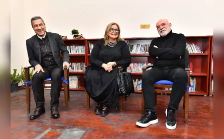 İzmir’in En Çok Kitap Okuyanları Ödüllendirildi: Ercan Kesal’dan Sürpriz Buluşma