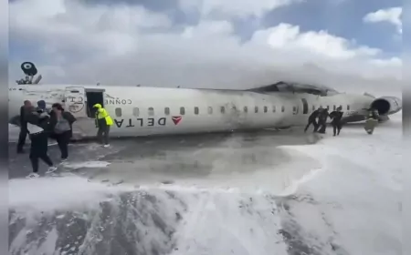 Toronto'da Uçak İnişte Takla Attı: En Az 18 Yaralı