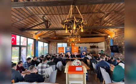 AK Gençlik Eğitim Kampı ile Yeni Döneme Hazırlanıyor