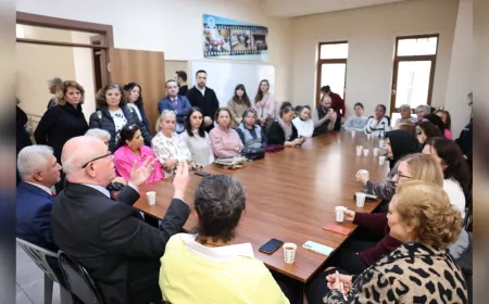 Başkan Kurt, Halk Merkezinde Kadınlarla Buluştu