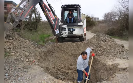 Yalova Belediyesi Ekipleri Her Noktada Çalışmalarını Sürdürüyor