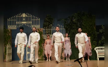 "Lüküs Hayat" Müzikali Denizli’de Büyük Beğeni Topladı