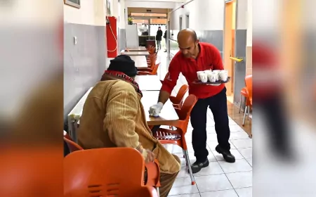 İzmir’de Kışın Zor Şartlarına Karşı Evsizlere Sıcak Yuva: Müyesser Turfan Geçici Konuk Evi