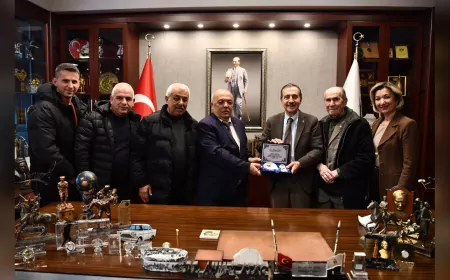 Sütlüce Mahalle Meclisi, Başkan Ataç’ı Ziyaret Etti