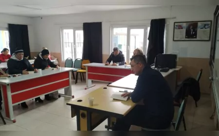 Dalaman Çiftlik Ortaokulunda Veliler ve Öğrenciler Kitap Okuma Etkinliğinde Buluştu