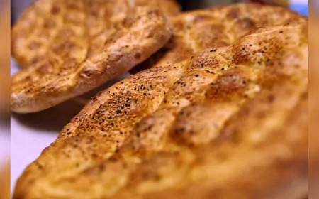 Bursa’da 450 Gramlık BESAŞ Ramazan Pidesi 20 TL’den Satışa Sunuluyor