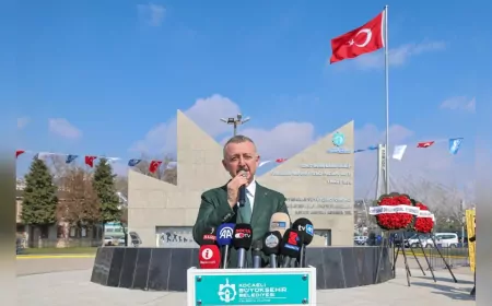 Kocaeli’de 1 Mart Anıtı Açıldı: Üsküdar Vapuru Faciası Unutulmadı