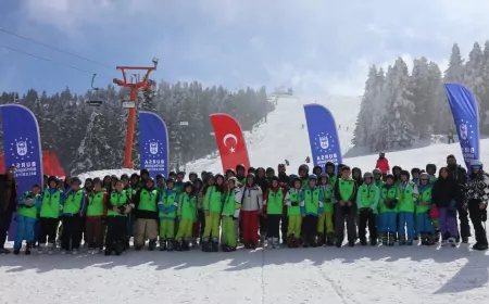 Uludağ’da Öğrencilerin Kayak Heyecanı Devam Ediyor