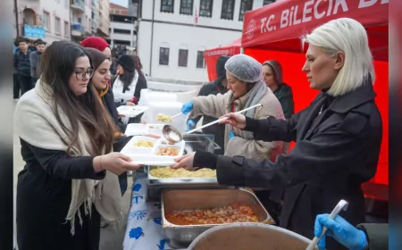 Başkan Subaşı, İftar Çadırında Vatandaşlarla Buluştu