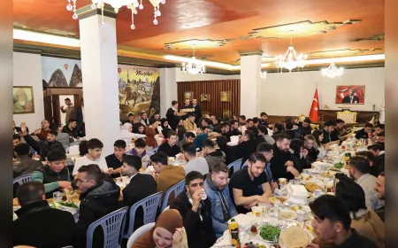 Nevşehir’de Bir İlk: 200 Üniversite Öğrencisi Başkanlık Makamında Sahur Yaptı