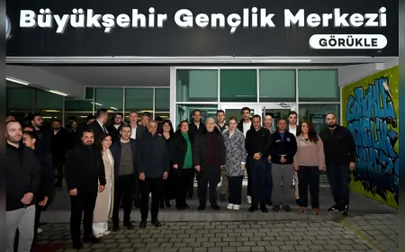 Başkan Bozbey, Sahuru Gençlerle Yaptı