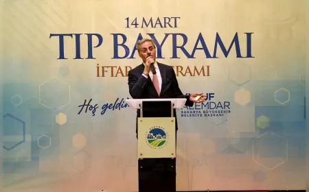 Başkan Alemdar, Tıp Bayramı’nda Sağlık Çalışanlarıyla Bir Araya Geldi