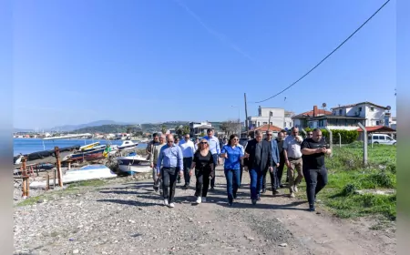 Başkan Tugay, Foça'da Çeşitli İncelemelerde Bulundu