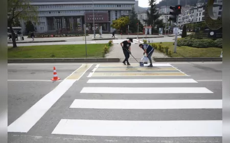 Giresun Belediyesi, Yaya ve Araç Güvenliği İçin Çizgi Çalışmalarını Sürdürüyor