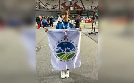 Büyükşehirli Taekwondocu Ecrin Yılmaz, Türkiye İkincisi Oldu